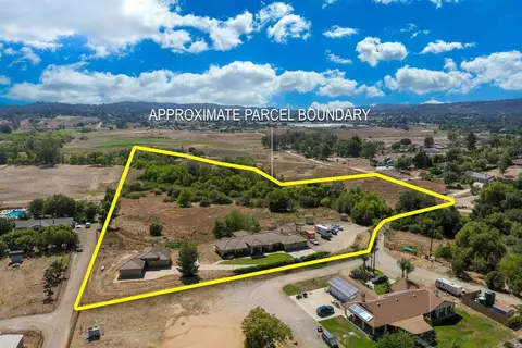 View/Area - 285 Penn St, Ramona, CA 92065 photo 1 of 10