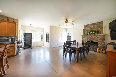 Dining - 285 Penn St, Ramona, CA 92065 photo 1 of 3