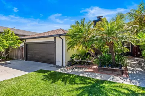 Exterior - 331 Islander St, Oceanside, CA 92054 photo 2 of 5