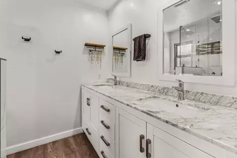 Bath - 331 Islander St, Oceanside, CA 92054 photo 2 of 2