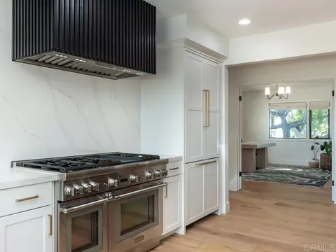 Kitchen - 1097 Camino Alisos, Fallbrook, CA 92028 photo 6 of 9