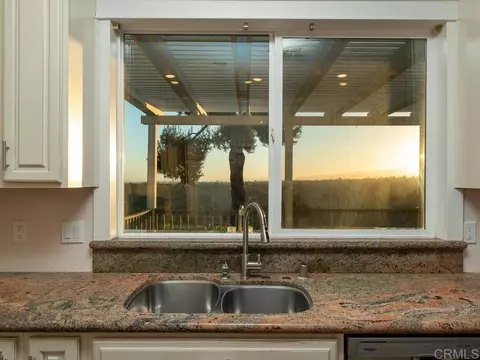 Kitchen - 1097 Camino Alisos, Fallbrook, CA 92028 photo 9 of 9