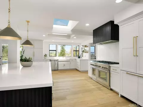 Kitchen - 1097 Camino Alisos, Fallbrook, CA 92028 photo 2 of 9