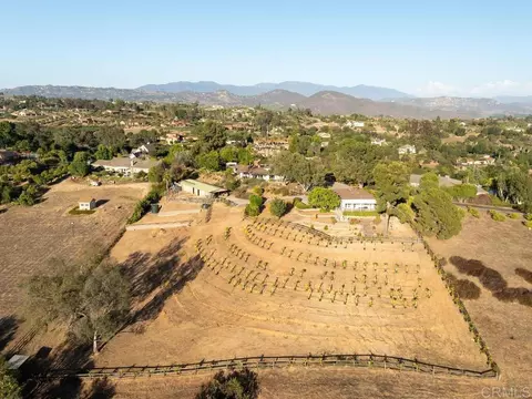 View/Area - 1097 Camino Alisos, Fallbrook, CA 92028 photo 2 of 8