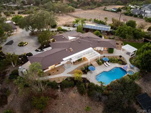 View/Area - 1097 Camino Alisos, Fallbrook, CA 92028 photo 6 of 8