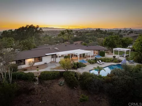 View/Area - 1097 Camino Alisos, Fallbrook, CA 92028 photo 5 of 8