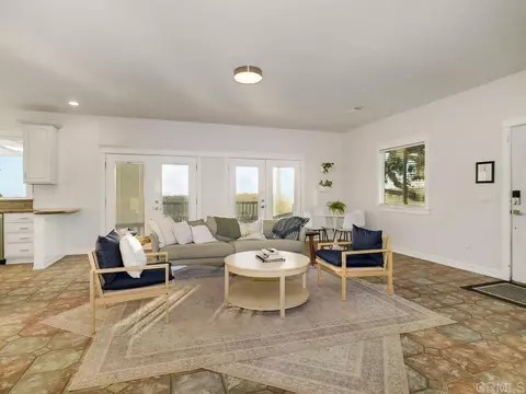 Living - 1097 Camino Alisos, Fallbrook, CA 92028 photo 4 of 4