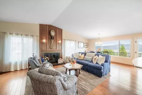 Living - 2275 Via Cascabel, Escondido, CA 92027 photo 4 of 4