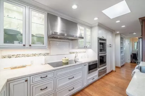 Kitchen - 2275 Via Cascabel, Escondido, CA 92027 photo 4 of 5