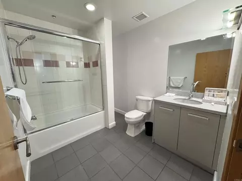 550 Seagaze Dr #2, Oceanside, CA 92054 photo 18