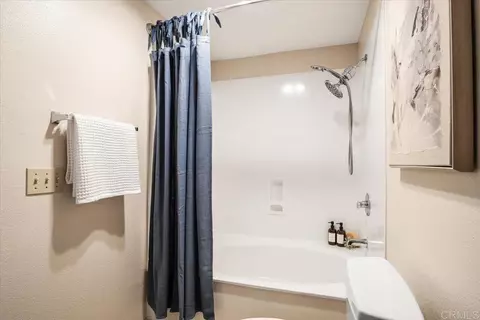 Bath - 3153 Vista Mar, Carlsbad, CA 92009 photo 1 of 3