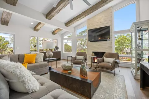 Living - 764 E Solana Cir, Solana Beach, CA 92075 photo 2 of 5