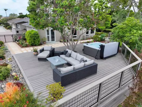 Exterior - 764 E Solana Cir, Solana Beach, CA 92075 photo 11 of 21