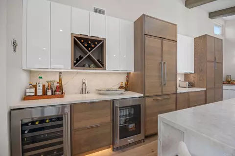 Kitchen - 764 E Solana Cir, Solana Beach, CA 92075 photo 2 of 8