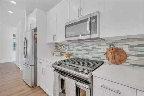 Kitchen - 1267 Via Candelas, Oceanside, CA 92056 photo 2 of 5