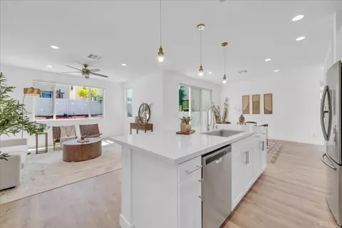Kitchen - 1267 Via Candelas, Oceanside, CA 92056 photo 4 of 5