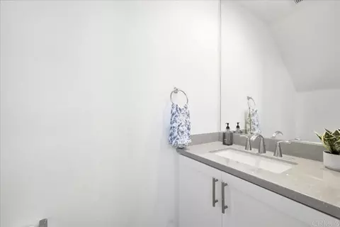 Bath - 1267 Via Candelas, Oceanside, CA 92056 photo 1 of 5