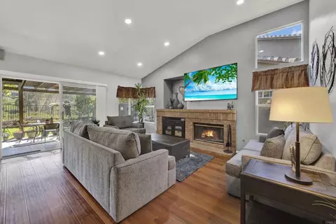 4976 Skyhawk Way, Oceanside, CA 92056 photo 18