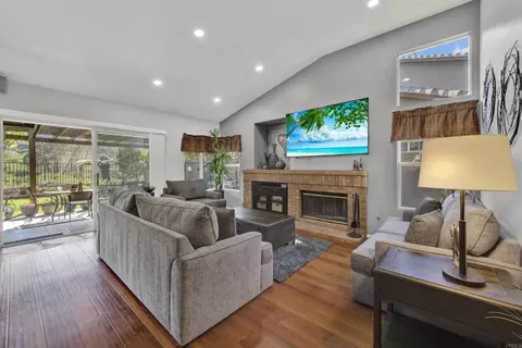 4976 Skyhawk Way, Oceanside, CA 92056 photo 17