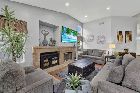 4976 Skyhawk Way, Oceanside, CA 92056 photo 19