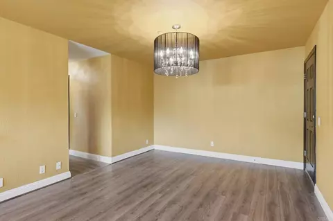 Living - 615 Fredricks Ave #89, Oceanside, CA 92058 photo 3 of 8