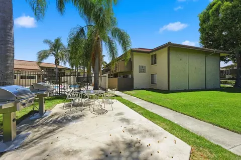 Exterior - 615 Fredricks Ave #89, Oceanside, CA 92058 photo 6 of 12