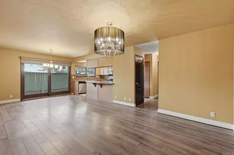 Living - 615 Fredricks Ave #89, Oceanside, CA 92058 photo 5 of 8
