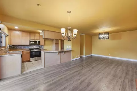 Living - 615 Fredricks Ave #89, Oceanside, CA 92058 photo 6 of 8