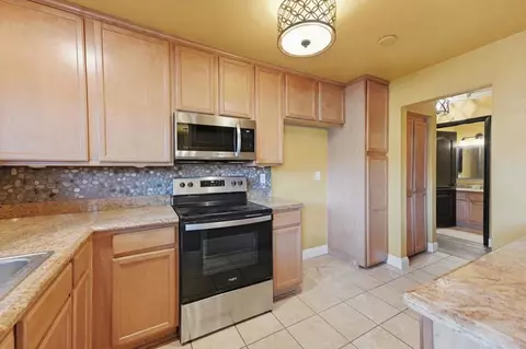 Kitchen - 615 Fredricks Ave #89, Oceanside, CA 92058 photo 1 of 5