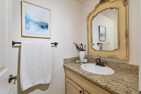 6926 Peach Tree Rd, Carlsbad, CA 92011 photo 16