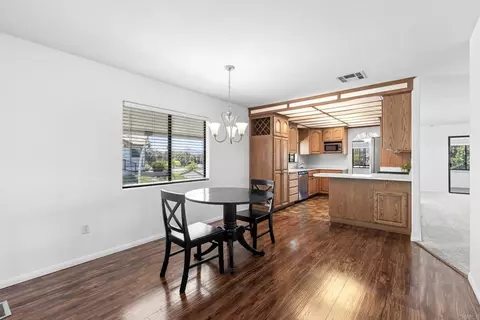 525 W El Norte Pkwy #140, Escondido, CA 92026