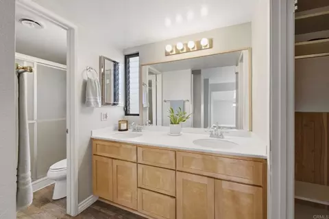 Bath - 2343 Nicklaus Dr, Oceanside, CA 92056 photo 3 of 3