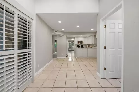 Entry Way - 2343 Nicklaus Dr, Oceanside, CA 92056 photo 2 of 4