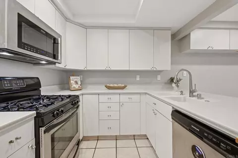 Kitchen - 2343 Nicklaus Dr, Oceanside, CA 92056 photo 2 of 3