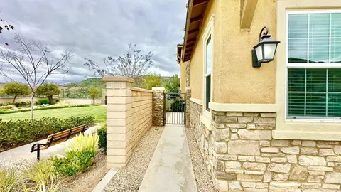 35646 Asturian Way, Fallbrook, CA 92028 photo 23