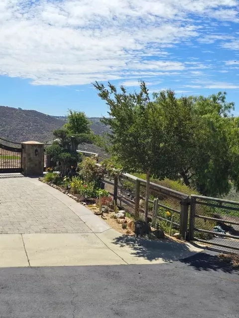 3752 Monserate Pl, Fallbrook, CA 92028 photo 6