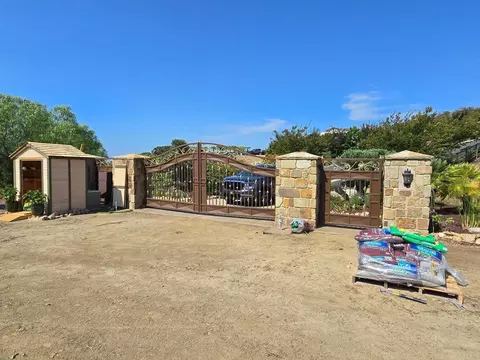 3752 Monserate Pl, Fallbrook, CA 92028 photo 4