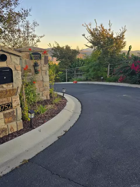 3752 Monserate Pl, Fallbrook, CA 92028