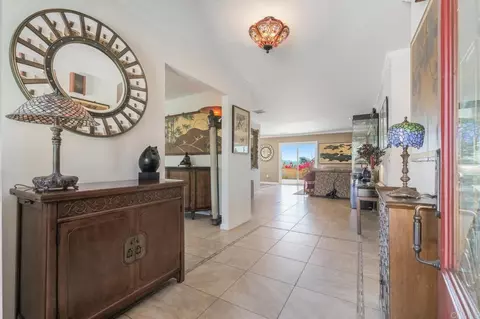Entry Way - 2668 Sugarpine Ln, Fallbrook, CA 92028 photo 1 of 2