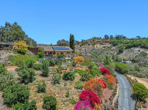 View/Area - 2668 Sugarpine Ln, Fallbrook, CA 92028 photo 1 of 2