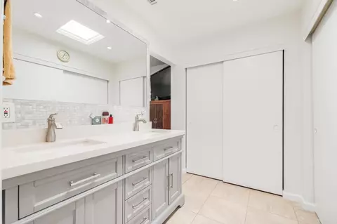 Bath - 2668 Sugarpine Ln, Fallbrook, CA 92028 photo 3 of 4