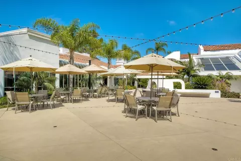View/Area - 4710 Majorca Way, Oceanside, CA 92056 photo 3 of 7