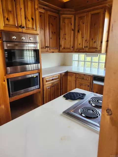 231 S Stage Coach Ln, Fallbrook, CA 92028 photo 3