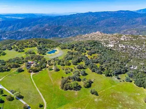 25258 Black Canyon Rd, Santa Ysabel, CA 92070