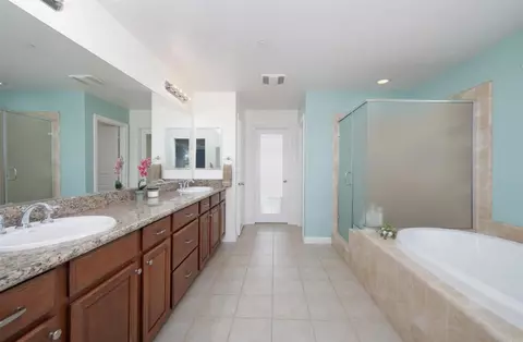 Bath - 5611 Spanish Horse, Oceanside, CA 92057 photo 1 of 7