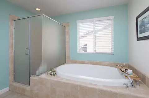 Bath - 5611 Spanish Horse, Oceanside, CA 92057 photo 3 of 7