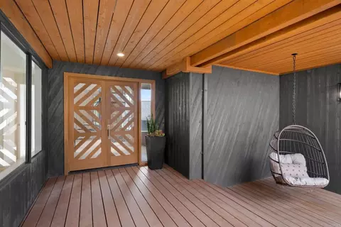 Entry Way - 2133 Cordero Rd, Del Mar, CA 92014 photo 3 of 3