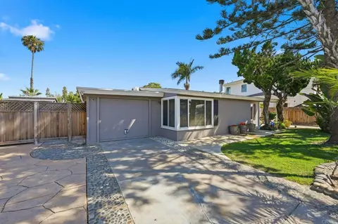 Exterior - 311 Eaton St, Oceanside, CA 92054 photo 13 of 15