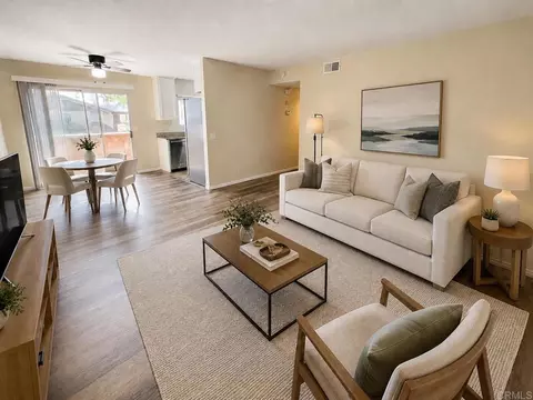 Living - 502 Calle Montecito #18, Oceanside, CA 92057 photo 1 of 4