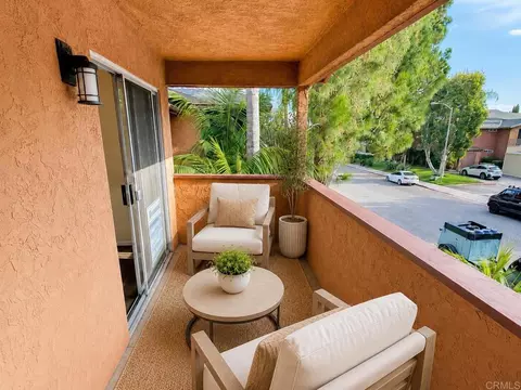 Exterior - 502 Calle Montecito #18, Oceanside, CA 92057 photo 2 of 8